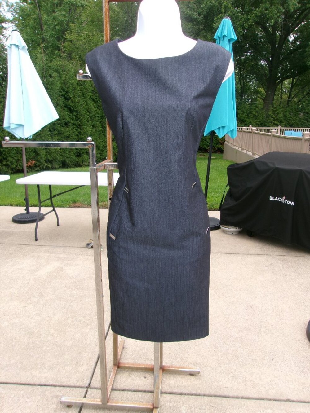 NWOT CALVIN KLEIN NAVY CHAMBRAY DRESS 6